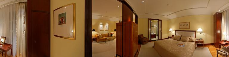 Adlon Executive Suite