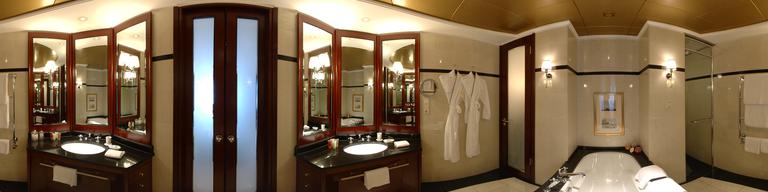 Adlon Executive Suite Bad